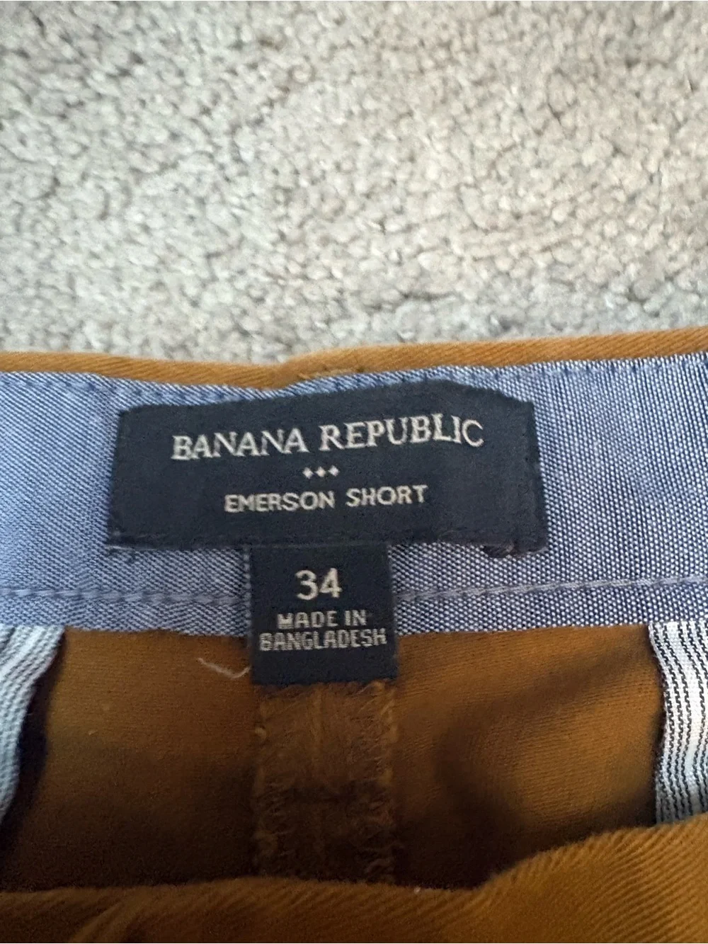Banana Republic versatile flat